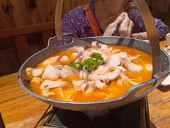 -老滇山寨•云南特色菜•地方菜•民族风情歌舞表演(金碧店)