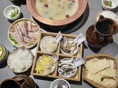 -阿婆情腊排骨火锅·野生菌季(古城旗舰店)