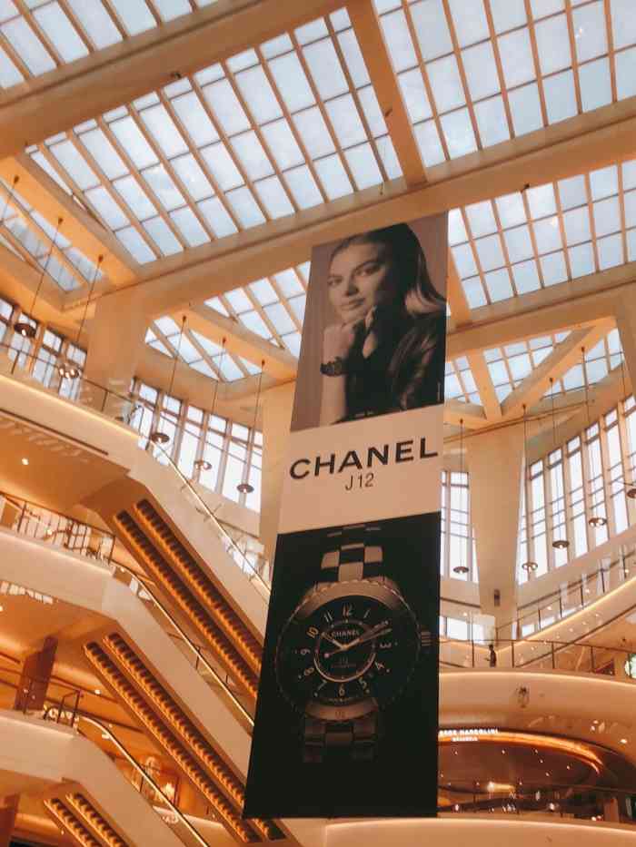 lv路易威登(恒隆广场店)-"事实上我和老婆上次去那办事情,老婆说顺路.