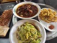 -雪湖煜辰鱼头老店(雪野湖店)