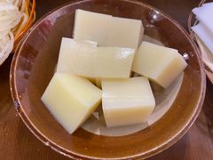 夺夺粉-黔有有贵州酸汤夺夺粉火锅(五味十字店)