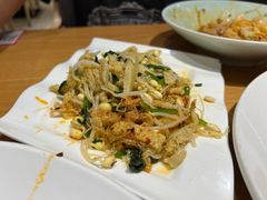 豆芽拌面筋-秦香阁·西北家常菜(徐汇日月光中心店)