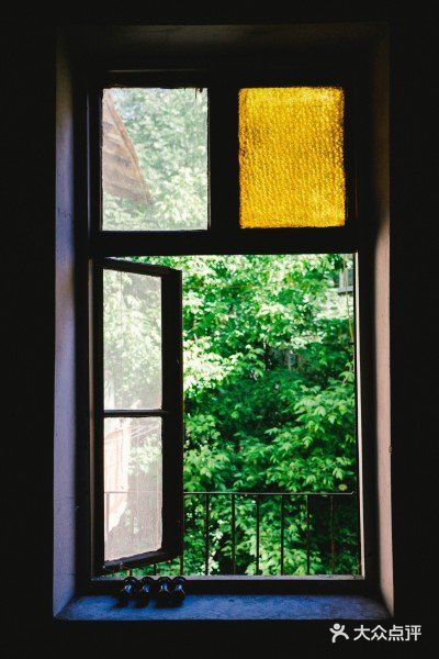 今日分享[礼花]寒冬渐进，一扇断桥铝门窗不可或缺！