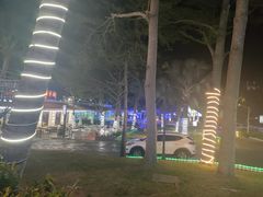 -亚龙湾亚泰商业街