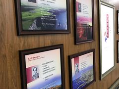 -上海游泳馆(地铁站)