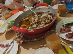 -渝信川菜 · 川味家常菜(财富购物中心店)