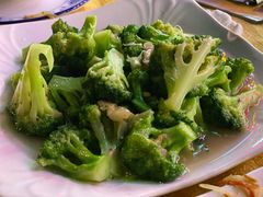 蒜蓉西兰花-辉记潮汕海鲜砂锅粥(林和西店)