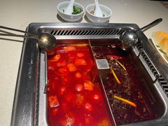 -海底捞火锅鲜切牛肉主题店(长寿路店)