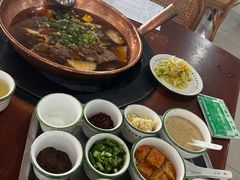 -朝伟清真铜瓢牛肉馆(三十年老·店)
