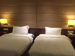 -南京金鹰皇冠假日酒店