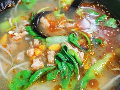 浓香鸡丁米线-两勺子一碗口水鸡拌面