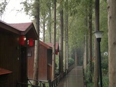 201111021063-上海怡沁园度假酒店