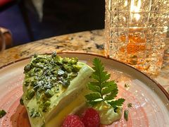 -BROWNSTONE布朗石西班牙餐厅(富城店)