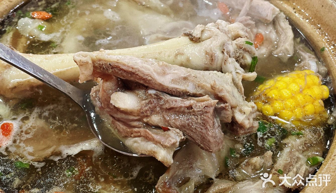 排队一小时也要吃的羊肉炉