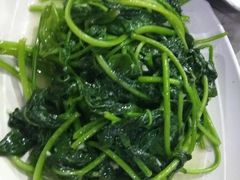 -亚龙湾8号(丁村万人海鲜广场店)