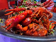 -肥肥虾庄·金牌油焖大虾(首义路店)