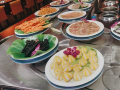 -钱小主·自助回旋烤肉火锅餐厅(东方新天地店)