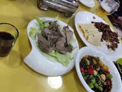 -阿三鱼头泡饼·家常菜