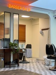 -理昂男士理发店 Barber shop