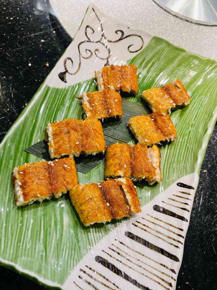 十秋精致料理(柏联店)-"四个人一起去光顾,其中一位哥们点了一桌子.