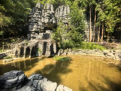 -梭布垭石林景区