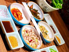 -明洞阿姨·韩式酱蟹烤肉·创意料理(三元桥店)