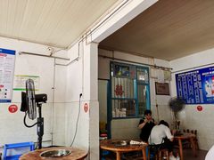 大堂-学街秀兰麻辣烫
