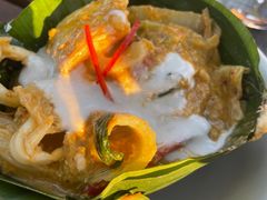 椰浆蔬菜海鲜-卷心菜和避孕套餐厅(Pattaya)