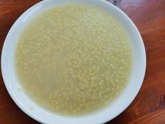 小米粥-宝瑞门钉肉饼店