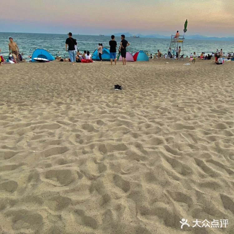 玫瑰海岸,一个可以骑马的海滩,有很多来拍婚纱照的