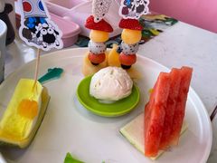 -水桶王国主题餐厅·聚会·生日派对·亲子活动·家庭套餐(亚龙湾希尔顿店)