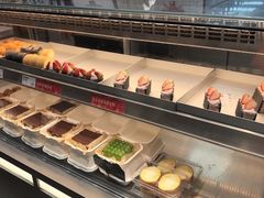 -读酥世家(松江新城地铁站店)