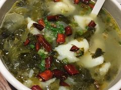 -渝是乎酸菜鱼(龙旗购物中心店)