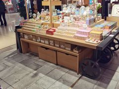 -猫的天空之城概念书店(苏州诚品店)
