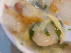 荔湾艇仔粥-银记肠粉店(赤岗店)