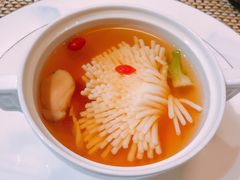 林芝鲜松茸響螺豆花汤-鱼桥巷·美学川菜