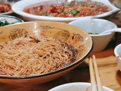 -自贡盐帮菜·玩辣餐厅(樱花园西街店)