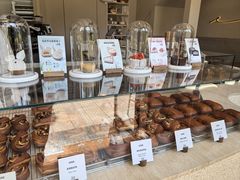 -VERIE BAKEHOUSE