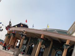 -蓝精灵乐园·世茂精灵之城主题乐园