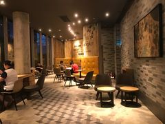大堂-星巴克臻选(湖滨道店)