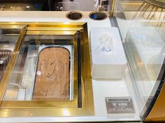 面包甜点陈列柜-Awfully Chocolate(来福士广场店)