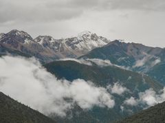 -亚拉雪山风景区