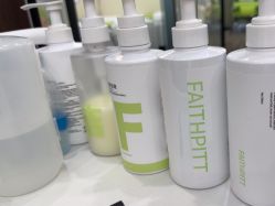 -凡碧诗毛孔清洁收细