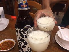 -J Daeng Seafood