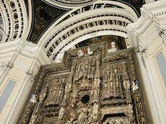 -皮拉尔圣母圣殿主教座堂