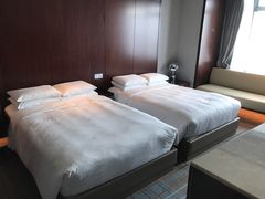 -上海龙之梦万丽酒店