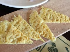 芝士薄脆-马迭尔德式西餐精酿啤酒屋(中央大街店)