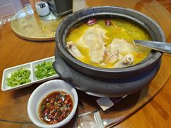 -崇义特色砂锅宴