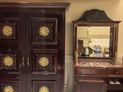 -深圳富苑皇冠假日套房酒店
