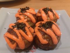 章鱼小丸子（自行选择馅料和酱汁）-Lia Cafe Bar Restaurant松山咖啡屋